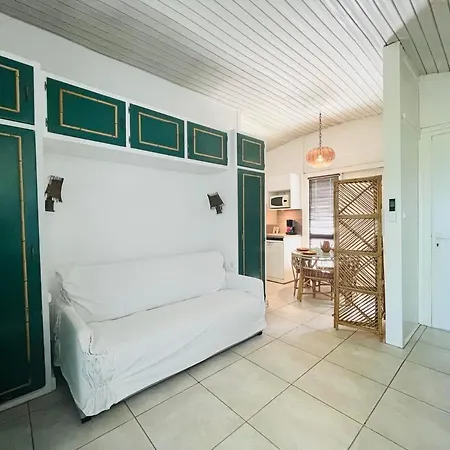 Apartment 23p *